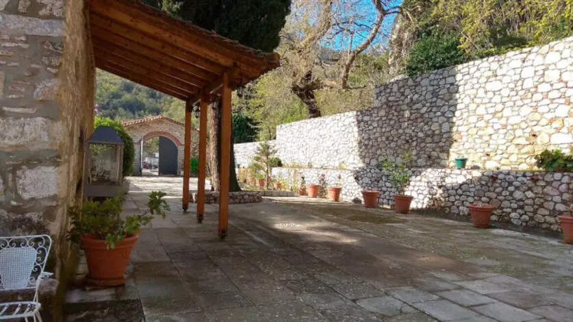 Βοιωτία: Τραγικό τέλος για 77χρονη ηγουμένη και την αδελφή της